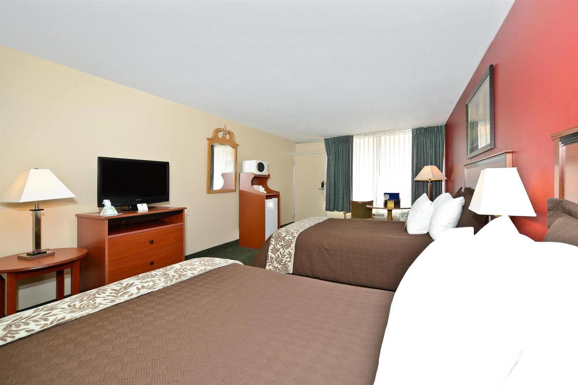 Magnuson Hotel Mountain View Covington Dış mekan fotoğraf